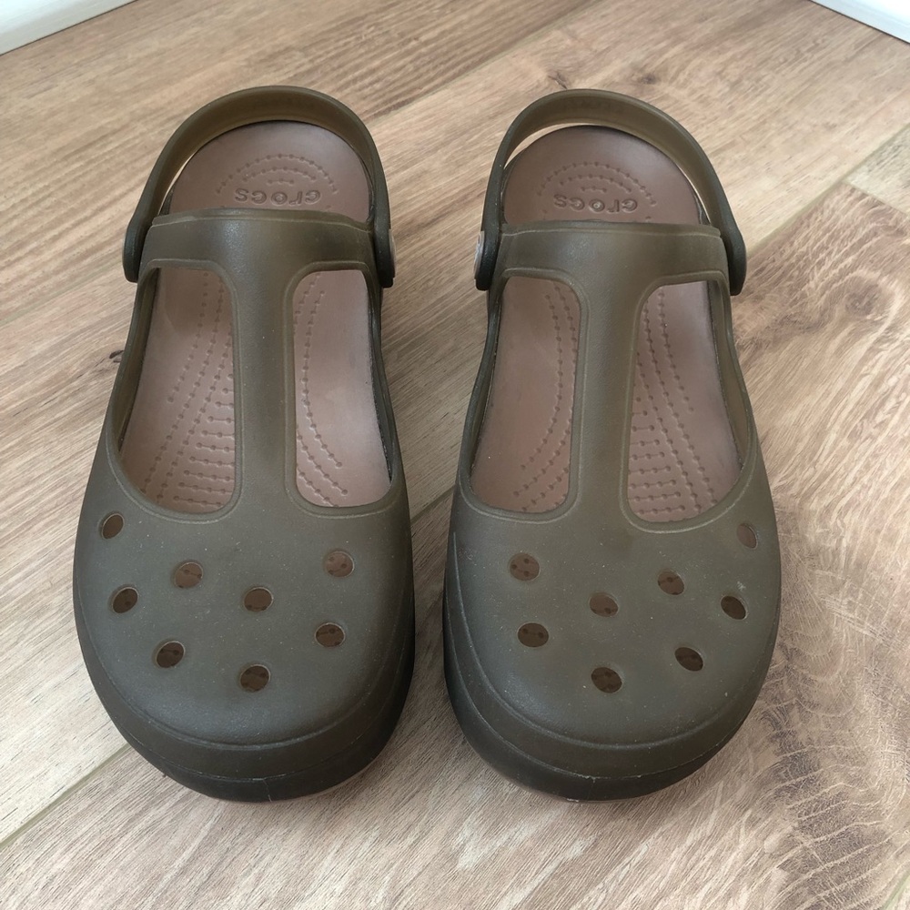 Crocs Sandals Clogs Womens Size 8 Carlie Mary Jane T Strap Translucent Olive